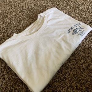 White captain fin’s men’s tshirt